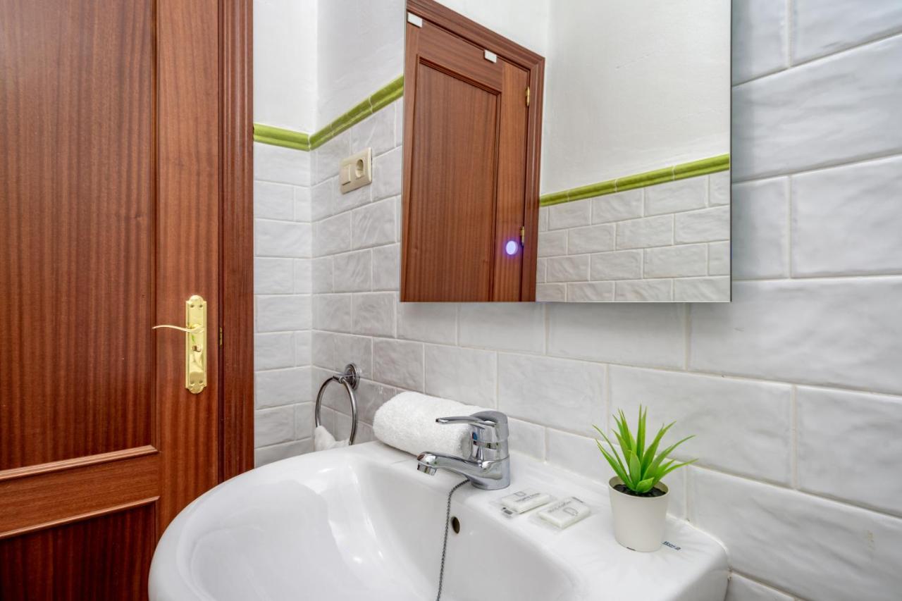 Spacious Flat In The Heart Of Torremolinos Ref 39 Appartement Buitenkant foto